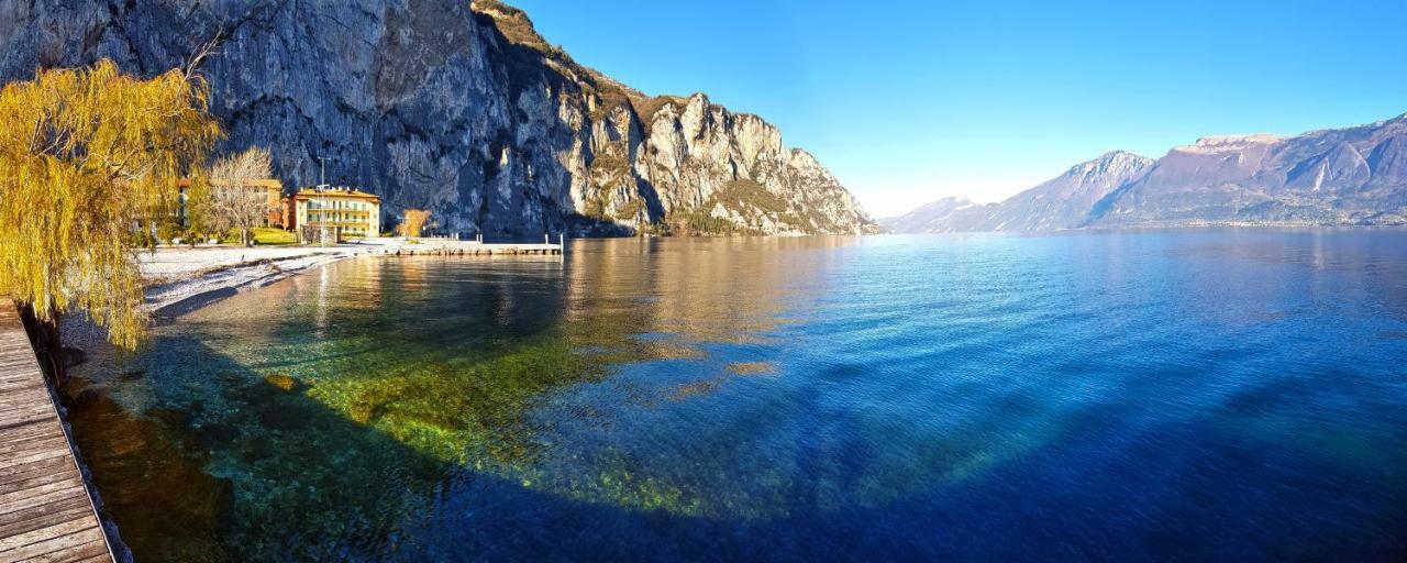 Campione Splendid View By Gardadomusmea Apartment Campione del Garda Luaran gambar