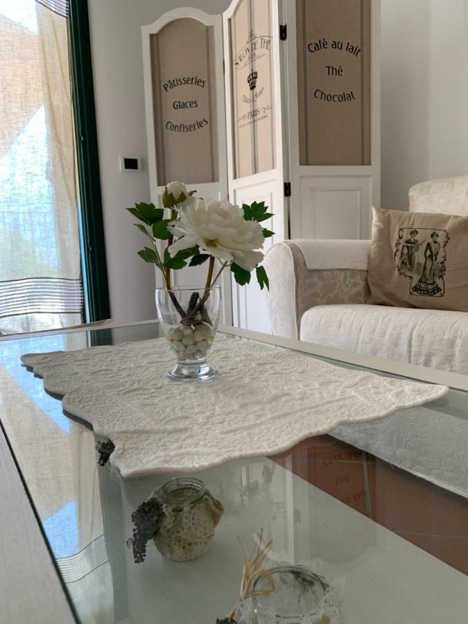 Campione Splendid View By Gardadomusmea Apartment Campione del Garda Luaran gambar